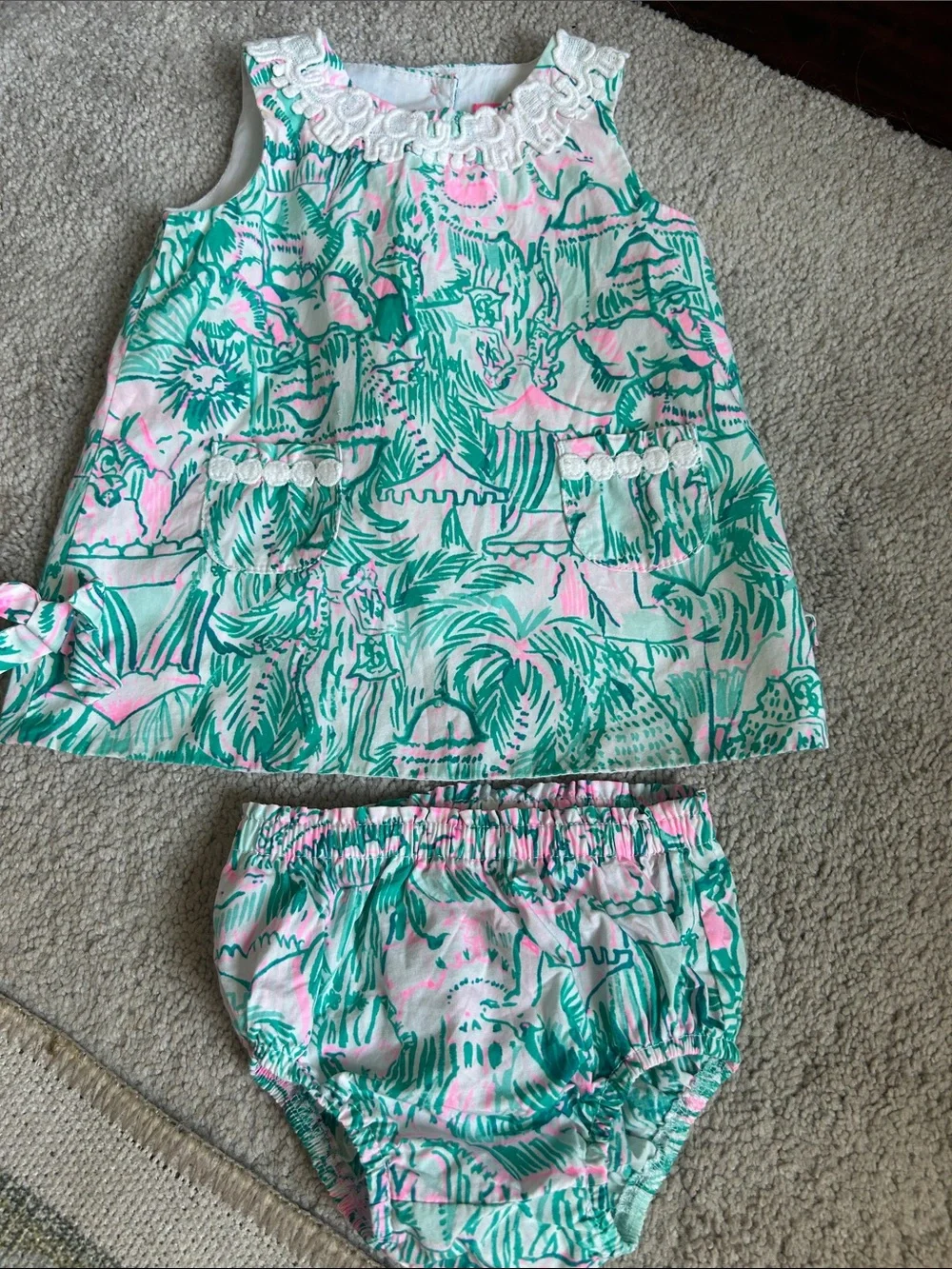 Lilly Pulitzer baby Girls Green & Pink Tropical Dress Set - Picture 1 of 3